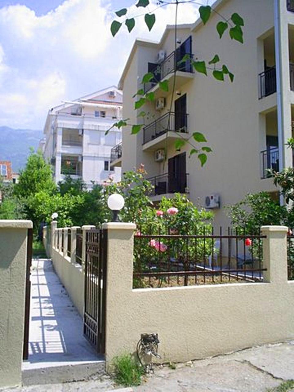Apartments And Rooms Marija Budva Extérieur photo